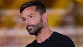 Abogado de Ricky Martin solicita que se encuentre culpable a su sobrino por violar orden de protección