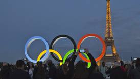 Instalarán los anillos deportivos en la Torre Eiffel para París 2024