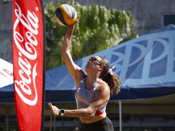 Las Taínas defienden su título del voleibol de playa
