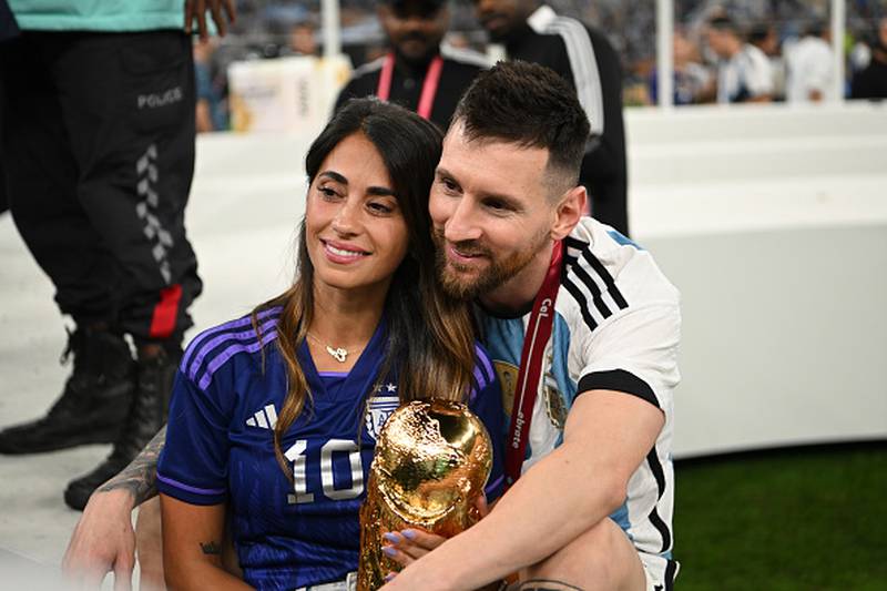 Antonella Roccuzzo y Lionel Messi