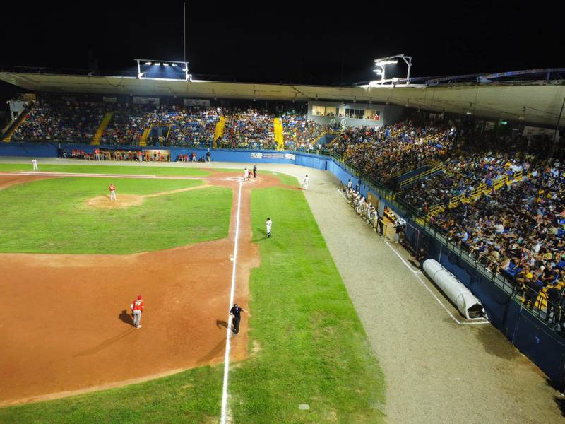 Estadio Juan “Cheo” López de Camuy.