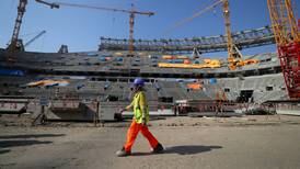 FIFA confirma tres muertes durante construcción de los estadios del mundial