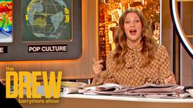 Millones de críticas a Drew Barrymore por volver a su programa de TV en medio de la huelga
