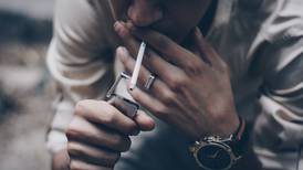 Estudio: Fumadores de marihuana tendrían mayor daño pulmonar que los consumidores de tabaco