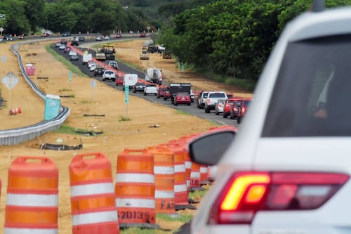 Estudio: Conversaciones en el carro pueden afectar las habilidades al volante