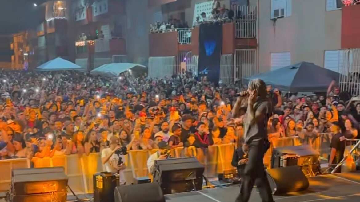 Evento en el residencial Dr. José Barbosa en Bayamón