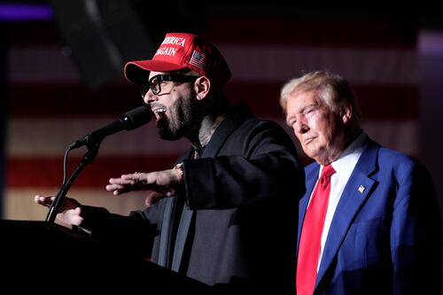 “Aprendí a la mala a más nunca meterme en la política”: Nicky Jam habla sobre el momento rarito con Trump