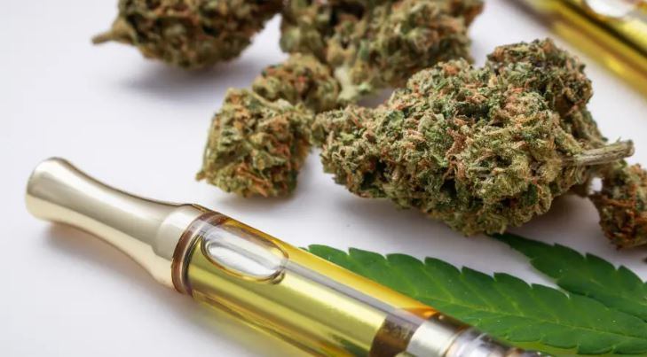 Tribunal Supremo concluye que consumir marihuana no basta para perder el derecho a tener armas