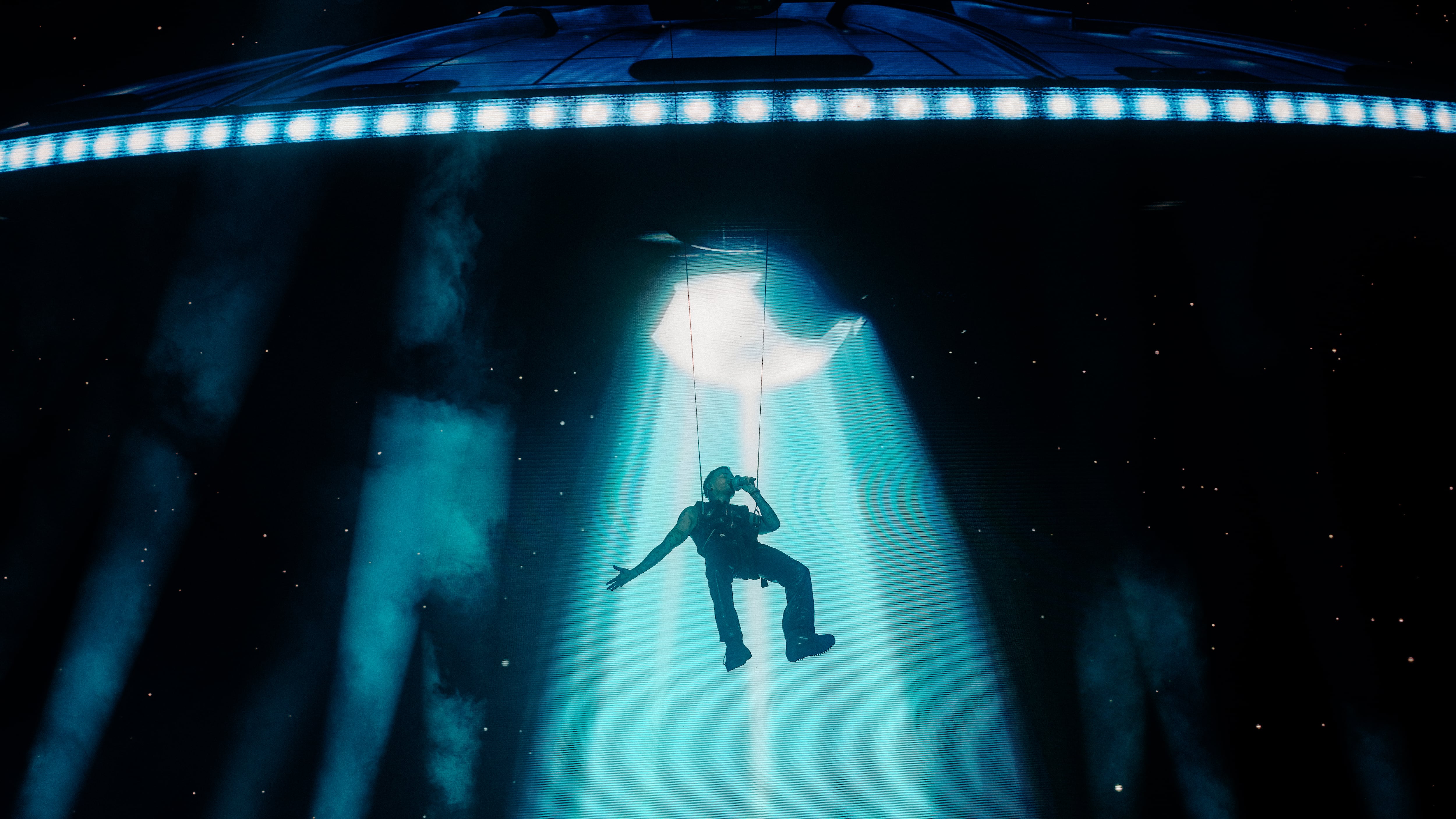 Rauw Alejandro comienza gira de Saturno