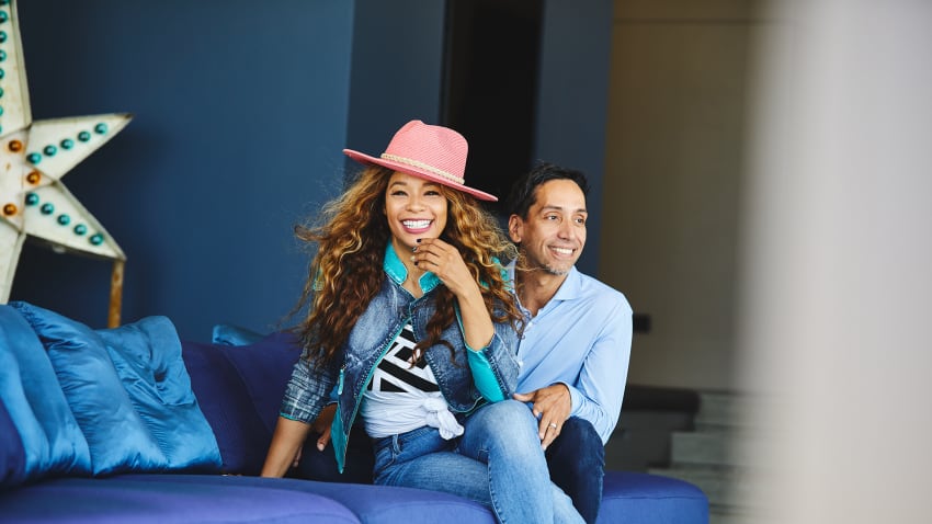 José E. Feliciano y su esposa Kwanza Jones