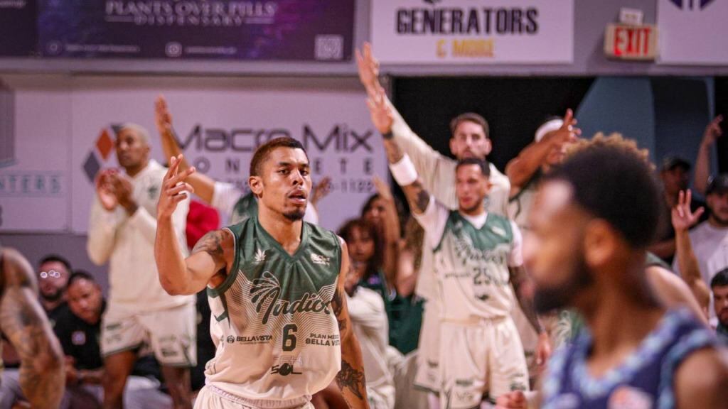 Los Indios de Mayagüez derrotaron a los Santeros de Aguada.