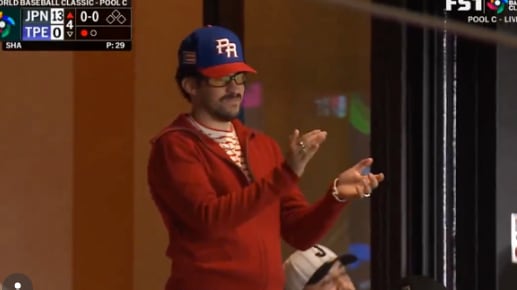 Bad Bunny dice presente en juego del Clásico Mundial de Béisbol en Tokio