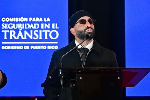 Arcángel participa en campaña preventiva contra conductores ebrios