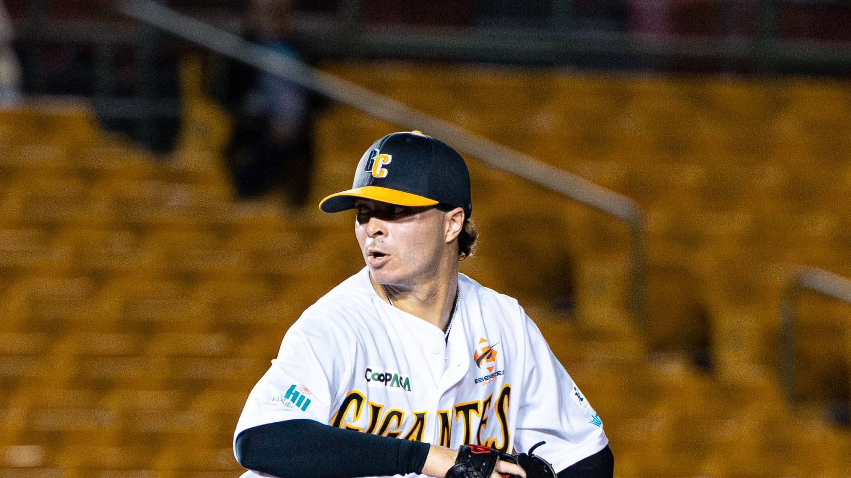 El lanzador zurdo R.J. Martínez.