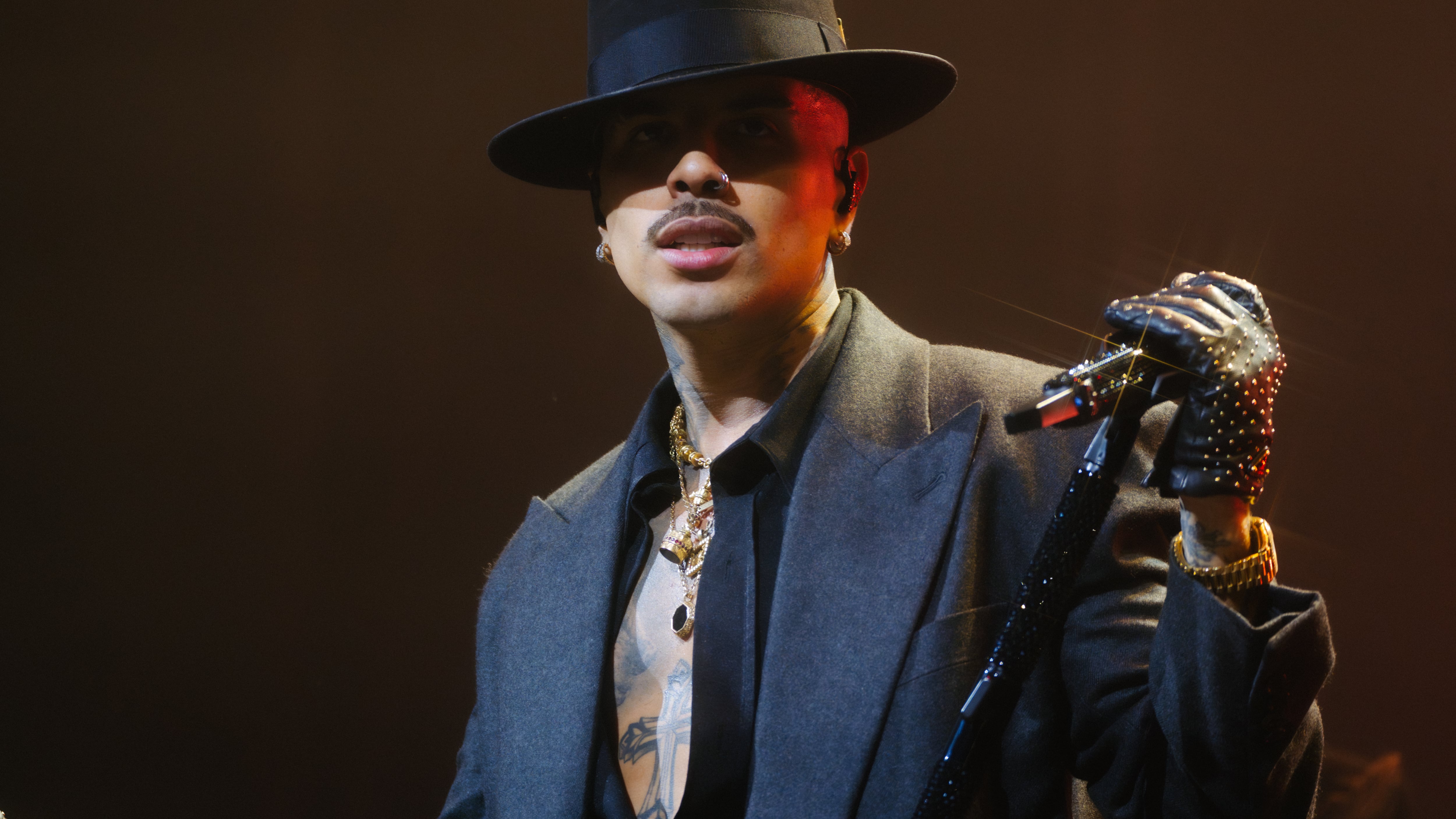 Rauw Alejandro une a México y Puerto Rico con su gira ‘Cosa Nuestra’