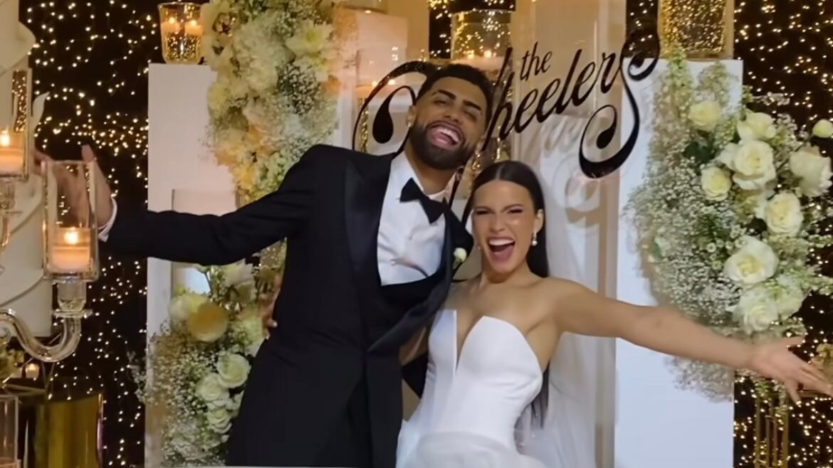 Se casan por la iglesia