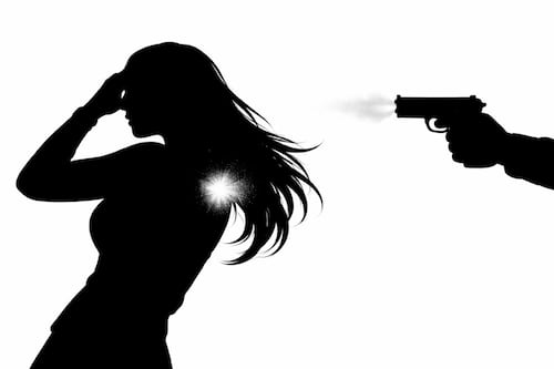 Balean a famosa cantante de reguetón, tras un intento de asalto; ¿cómo encuentra?