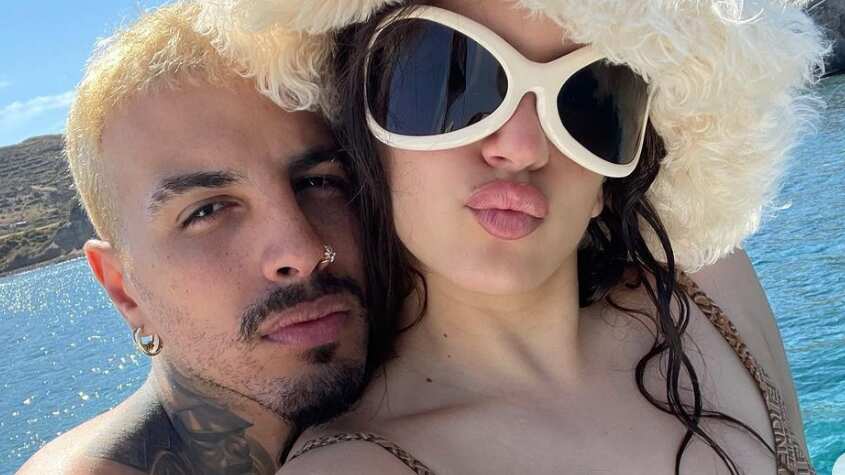 Rauw Alejandro y Rosalía. / Foto: Instagram.