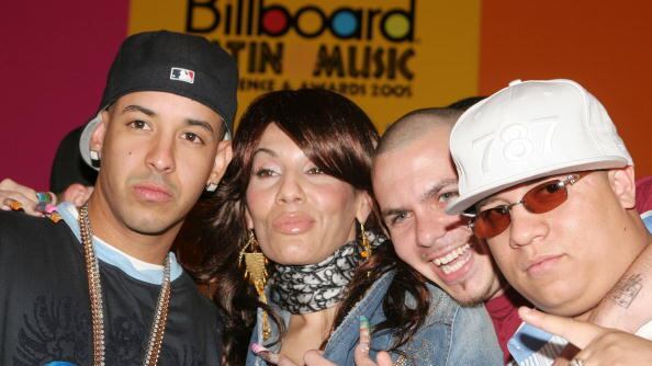 MIAMI - APRIL 27: (L-R) Daddy Yankee, Ivy Queen, Pitbull y Hector el Bambino. 2005 Latin Billboard Music Awards on 21 de abril del 2005 en Miami, Florida. (Photo by Alexander Tamargo/Getty Images)