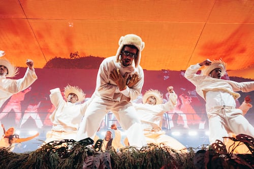 Proponen que carretera en Vega Baja lleve el nombre de Bad Bunny