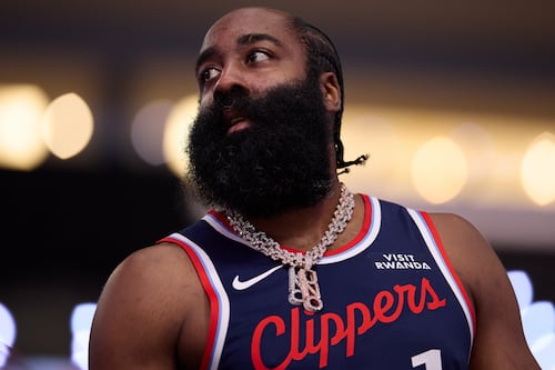 James Harden supera a Shaquille O’Neal como noveno máximo anotador, Doncic no le basta a los Lakers