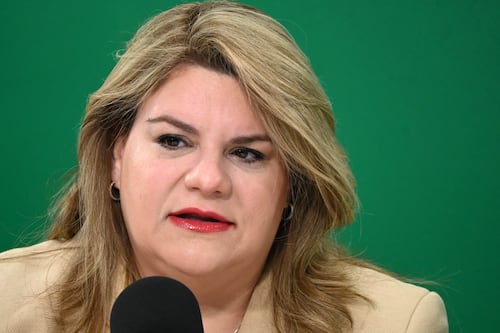 Jenniffer González fuera de Puerto Rico hasta el miércoles: ¿Qué estará haciendo la gobernadora?
