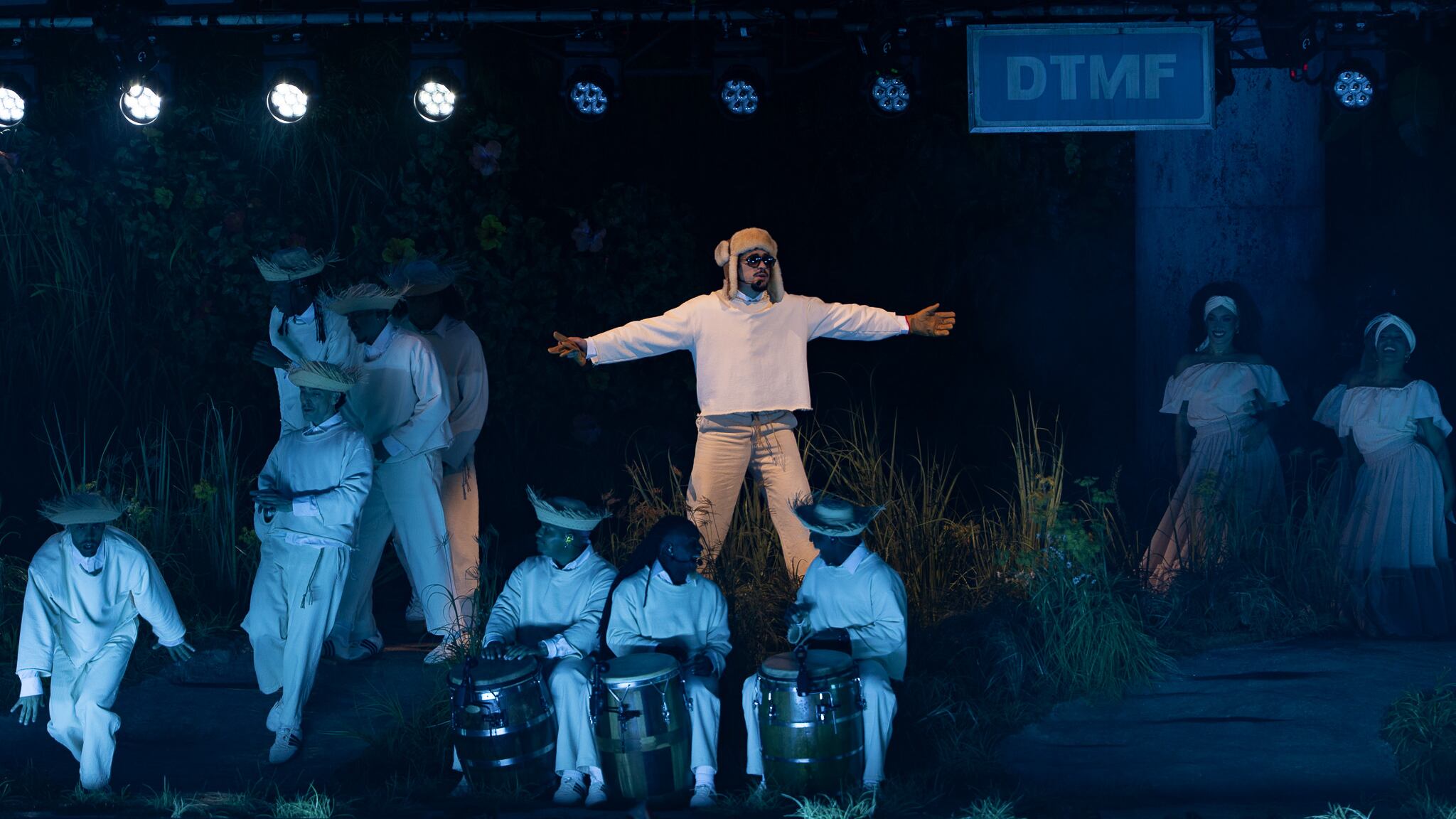 El exponente urbano celebró el segundo concierto de 30 en el Coliseo de Puerto Rico.