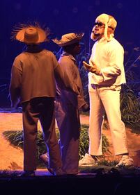 El exponente urbano interpretó sobre 30 canciones en la primera función de "No me quiero ir de aquí".