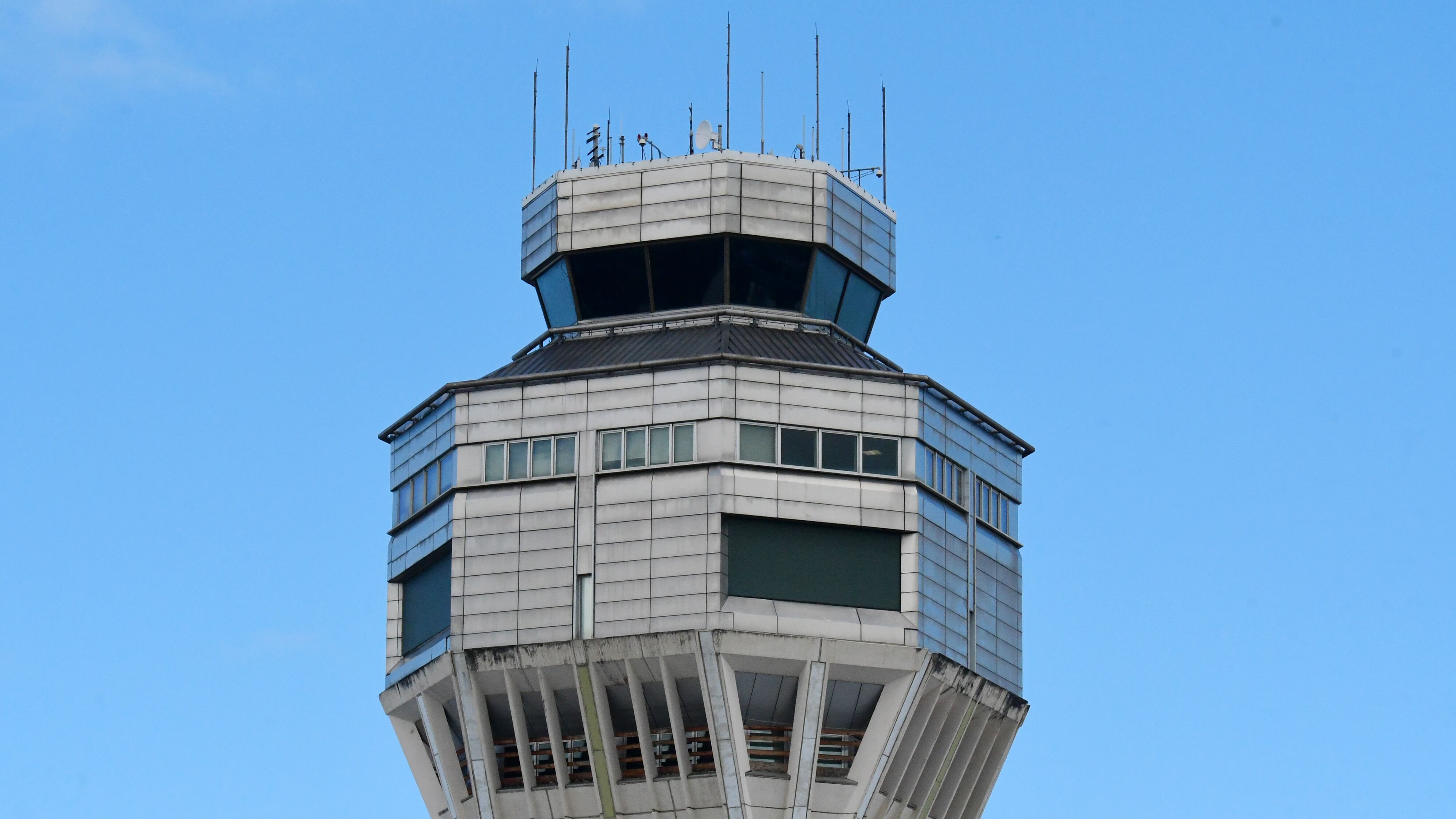 Torre del Aeropuerto de Luis Muñoz Marín