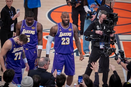 LeBron James irá al “All Star” de la NBA como reserva