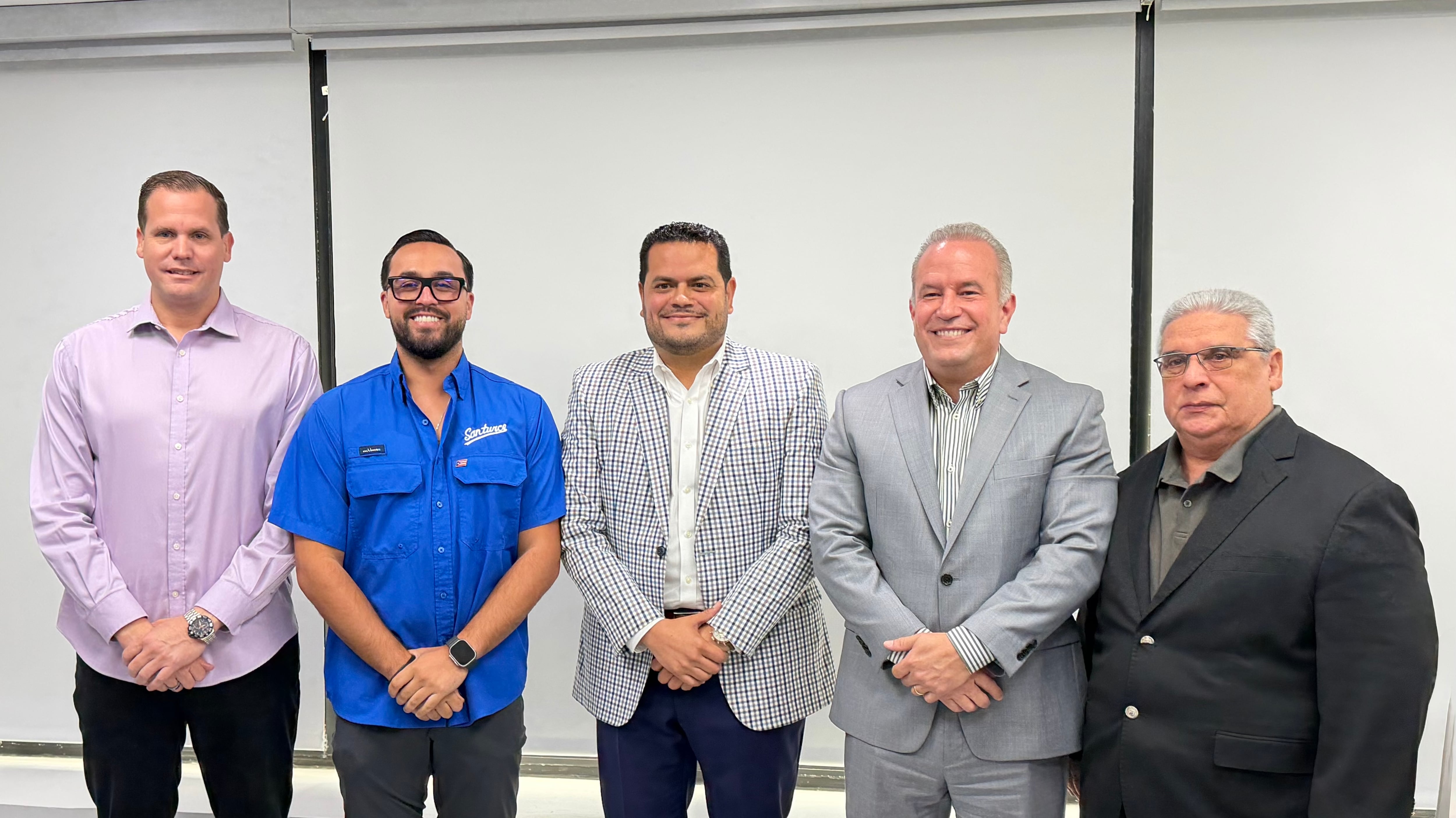 Christian Adam, Cesar Collins, Eddie Romero, Lcdo. Carlos Iguina, Tony Flores