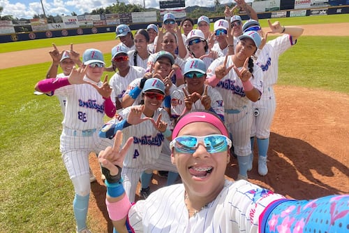 Maceteras de Vega Alta a la semifinal de la Liga de Béisbol Femenino