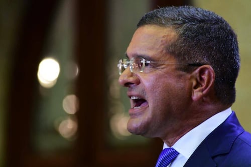 El flow del cambia-cambia y las contradicciones de Pierluisi con LUMA