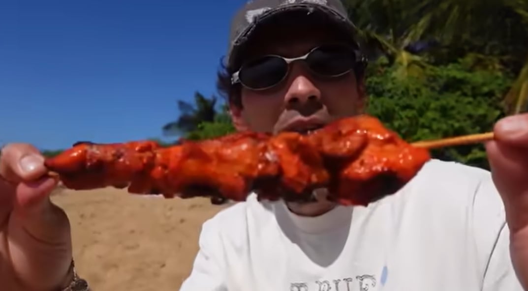 Joe Jonas vino a Pe Erre y la perdió con los pinchos de pollo