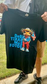 Personas de todas partes llegaron hasta el Coliseo de Puerto Rico, José Miguel Agrelot.