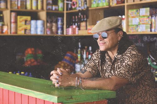 Elvis Crespo presenta edición especial de álbum previo concierto en el Choli