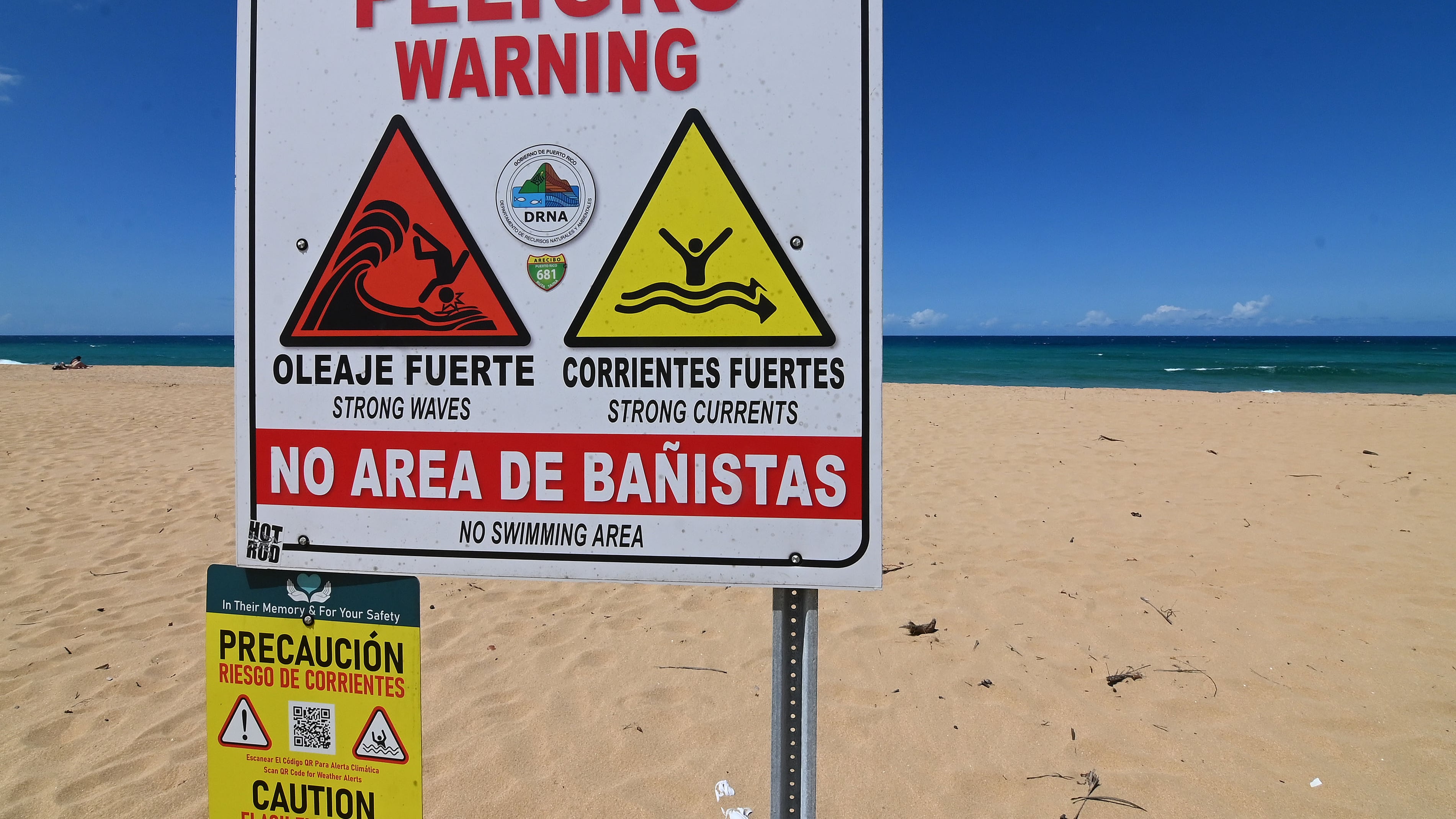 Playa Caza y Pesca. Arecibo Metro