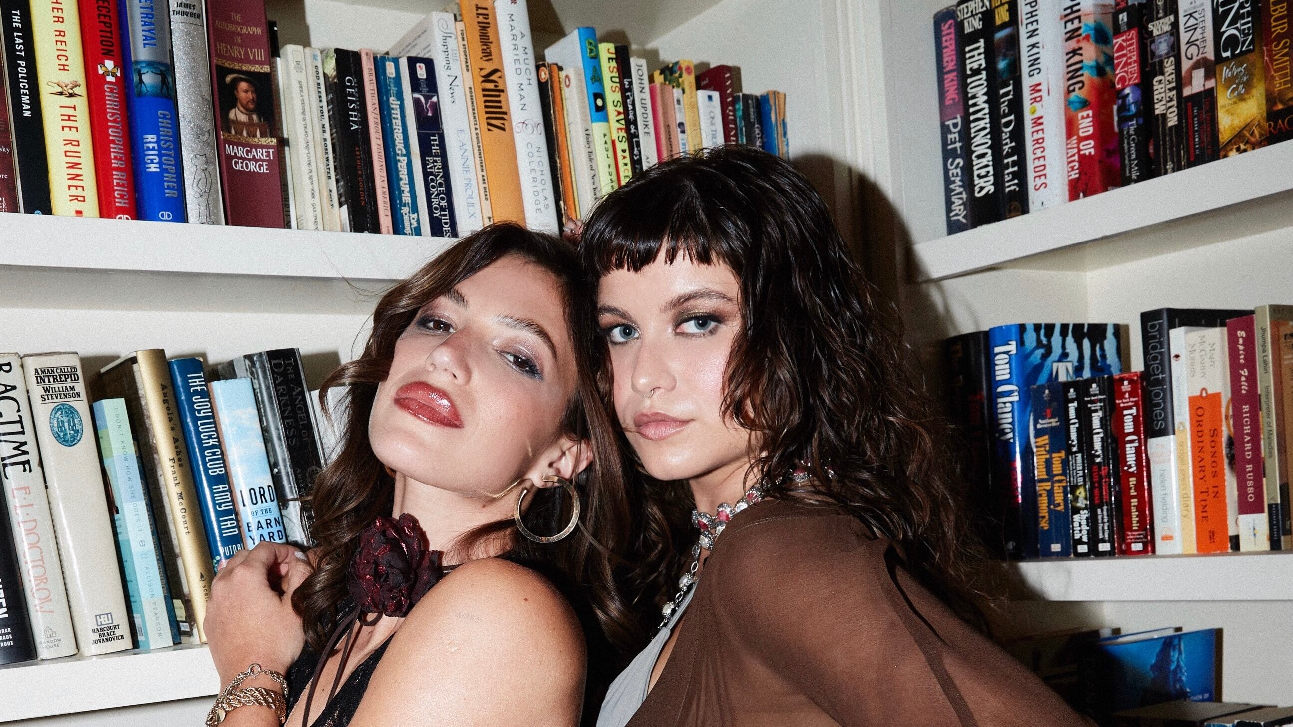 Stef Roitman y Sofía Reyes