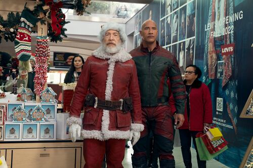 La millonaria suma que Dwayne Johnson cobró por la película “Código: Traje rojo”