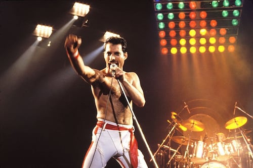 Buscan “resucitar” a Freddie Mercury con inteligencia artificial 