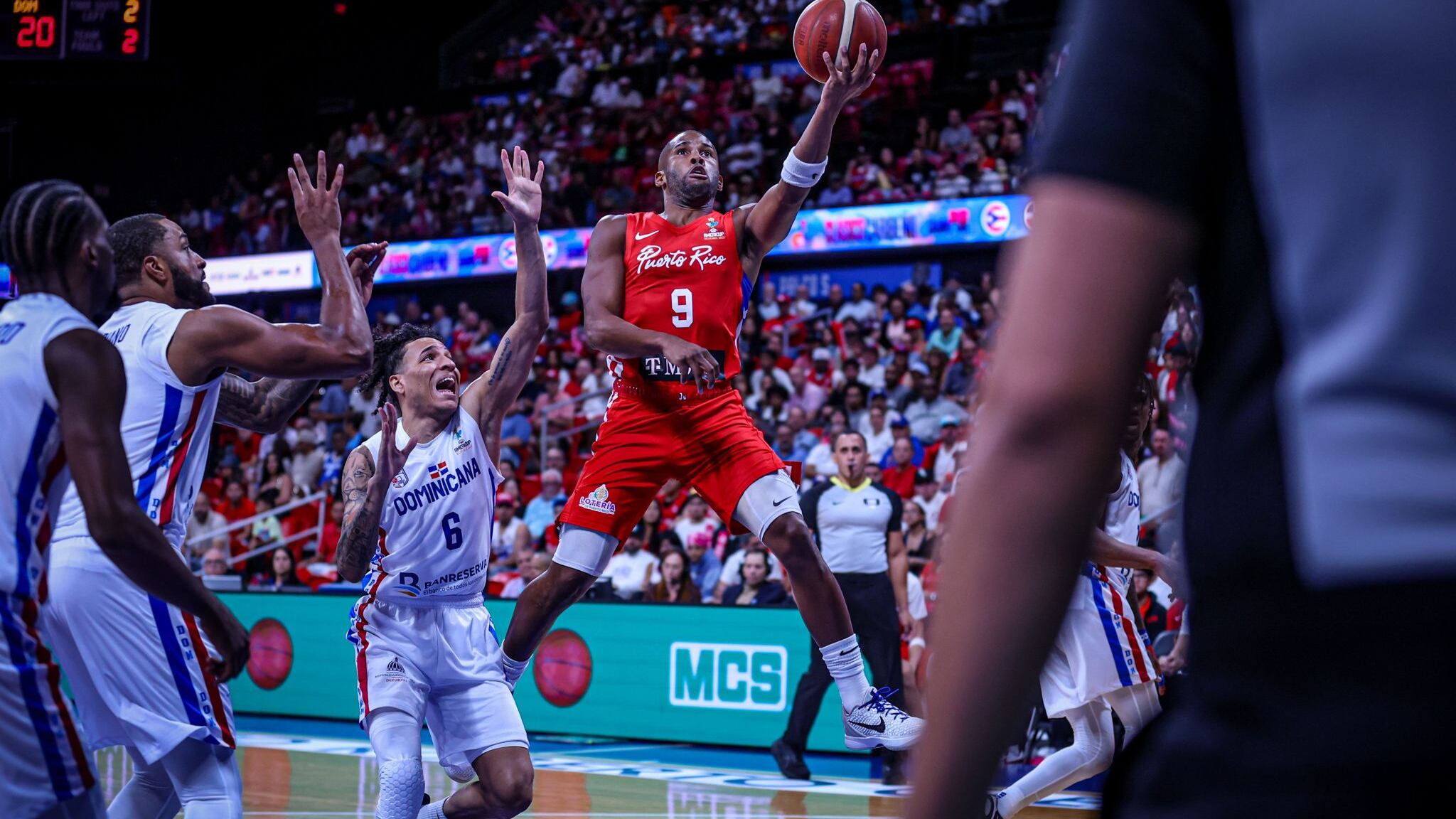 La selección de baloncesto venció a la República Dominicana en el Coliseo Roberto Clemente.