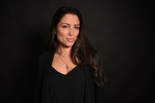 Se ahogó en vivo: Escasez de café comienza a afectar a Alexandra Lúgaro