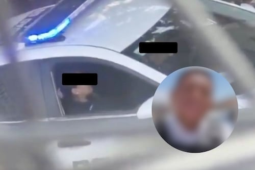 Filtran identidad del policía que fue grabado dando amor en una patrulla; ¿quién es?