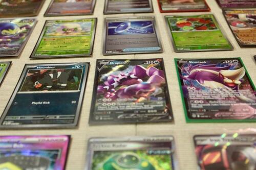 Coleccionar cartas de Pokémon puede fortalecer relaciones familiares