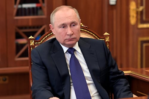 Empresario ruso ofrece un millón de dólares de recompensa a quien detenga a Vladimir Putin