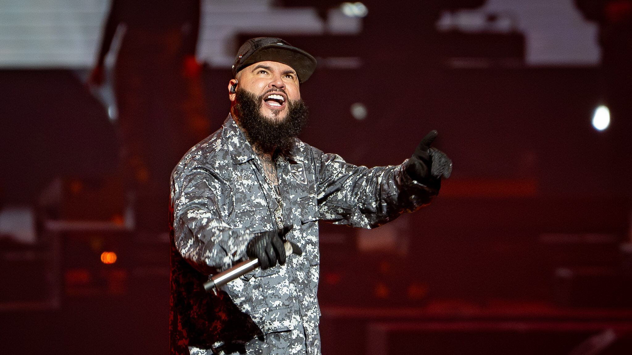 Farruko presenta Cvrbon Vrmor