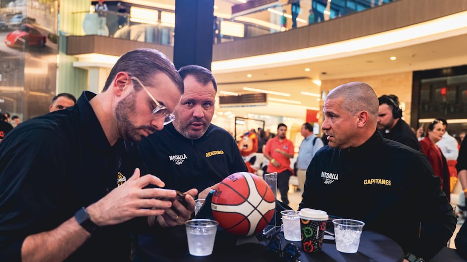 La gerencia de los Capitanes de Arecibo del BSN.