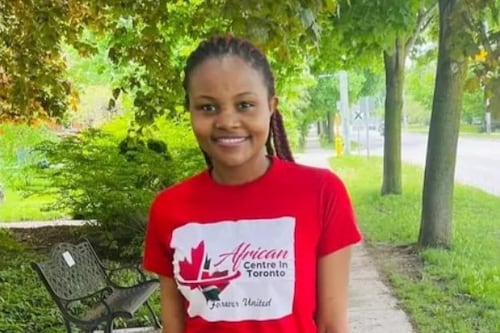 Joven muere ahogada en piscina mientras transmitía en vivo a través de Facebook