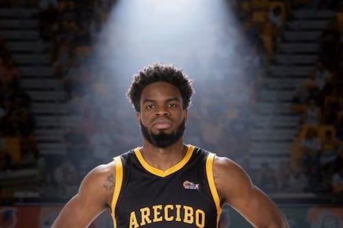 Capitanes anuncian firma del armador Derrick Walton Jr.