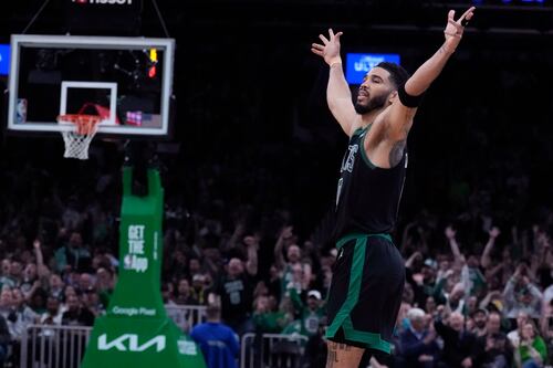 Celtics sacan del medio a los Cavs y pasan a la final del este
